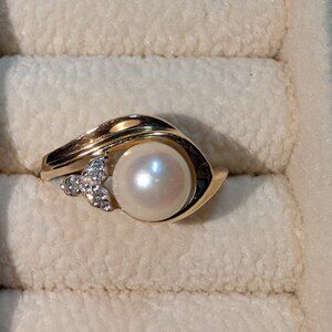 Vintage Pearl & Diamond Ring 14k Yellow Gold